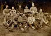 Grande Guerre, servants du poste de DCA 1/2 fixe 96, 63ème RAAA, photographie prise après le 14/10/1917